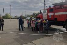 Карталинские дошколята 🚒 побывали в гостях у пожарных